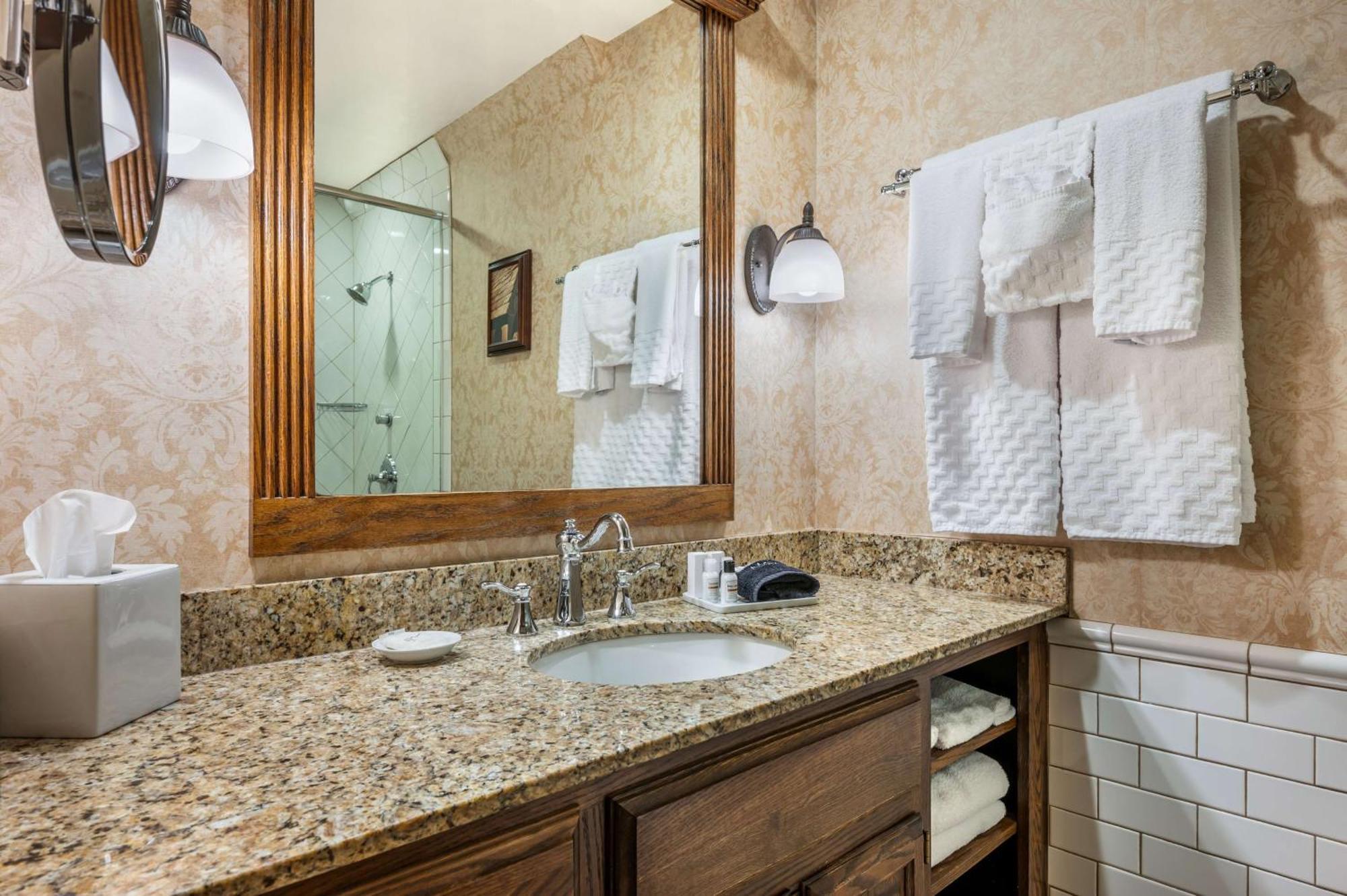 Silverton Best Western Premier Mariemont Inn מראה חיצוני תמונה